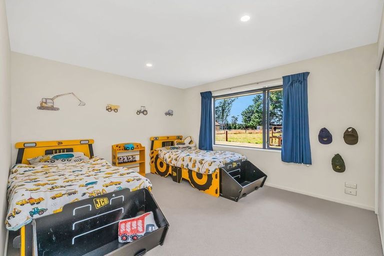 Photo of property in 9 Thorndon Close, Kirwee, Darfield, 7571