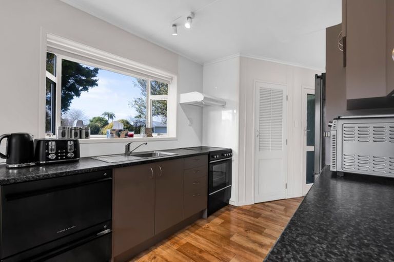 Photo of property in 1 Antonia Place, Bell Block, New Plymouth, 4312