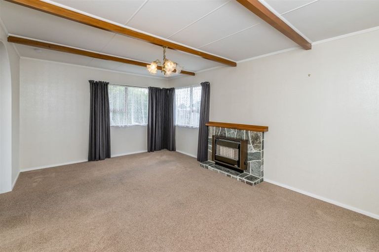 Photo of property in 16 Matipo Street, Levin, 5510