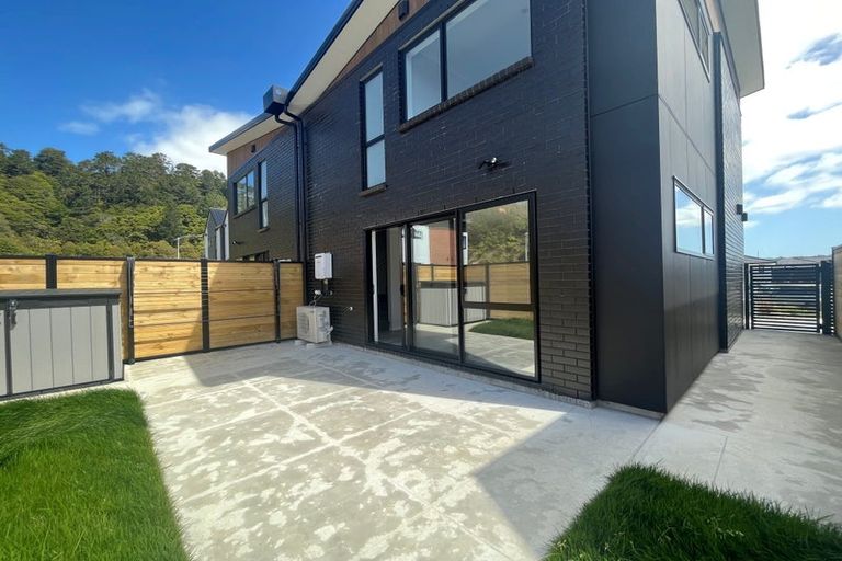 Photo of property in 10 Dahl Drive, Wallaceville, Upper Hutt, 5018