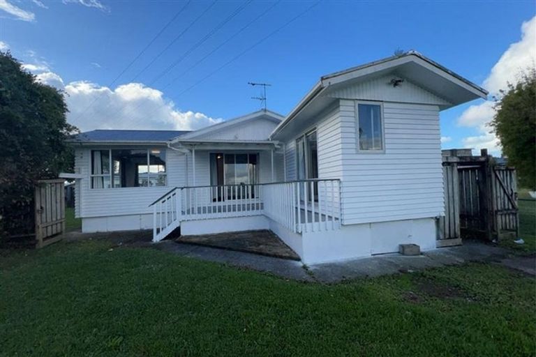 Photo of property in 32 Aurea Avenue, Pakuranga, Auckland, 2010