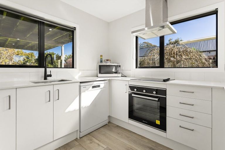 Photo of property in 74 Catherine Crescent, Whitianga, 3510