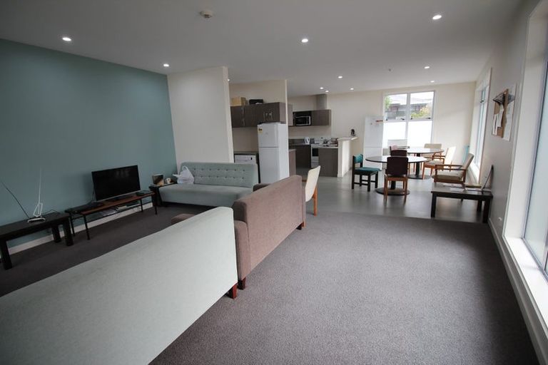 Photo of property in 106 Constable Street, Newtown, Wellington, 6021