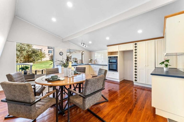 Photo of property in 3 Walnut Lane, Browns Bay, Auckland, 0630