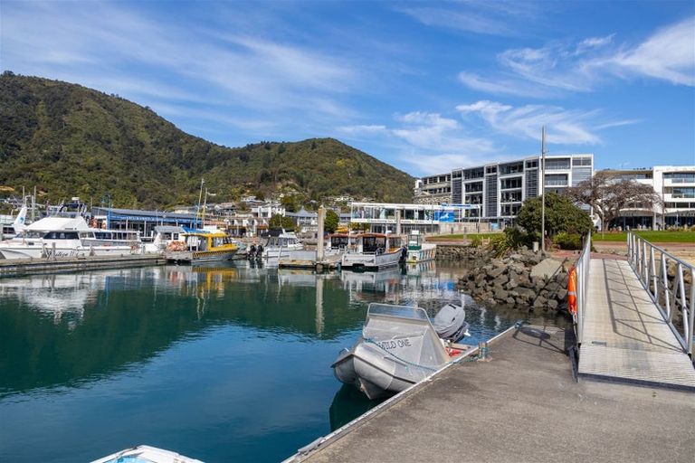 Photo of property in Oxleys Rock Apartments, 304/6 London Quay, Picton, 7220