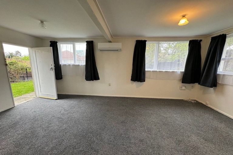 Photo of property in 11a Captain Scott Road, Glen Eden, Auckland, 0602