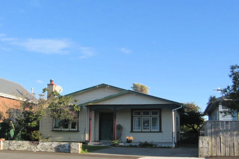 Photo of property in 12 Atiawa Street, Petone, Lower Hutt, 5012