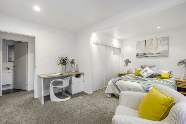 Photo of property in 2 Claude Road, Stanmore Bay, Whangaparaoa, 0932