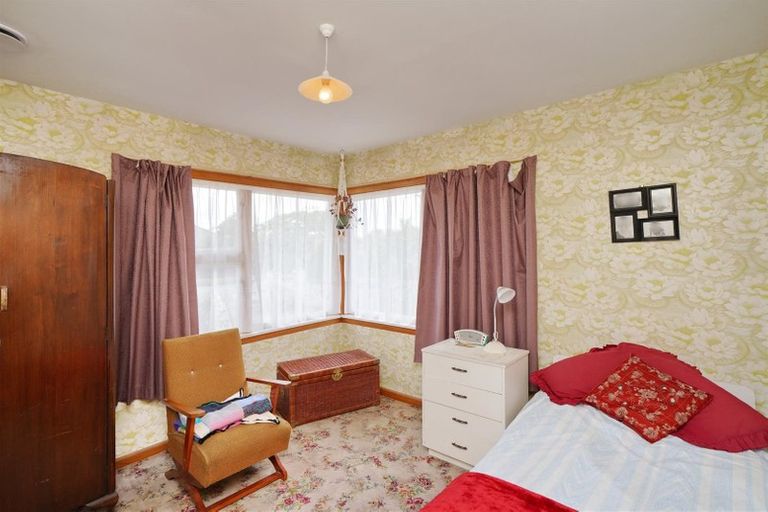 Photo of property in 19 Stackhouse Avenue, Bishopdale, Christchurch, 8053