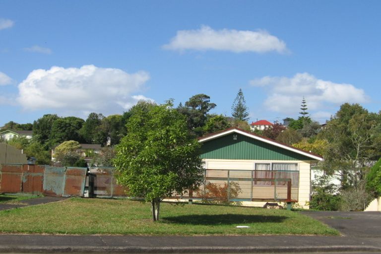 Photo of property in 18 Hydra Place, Glen Eden, Auckland, 0602