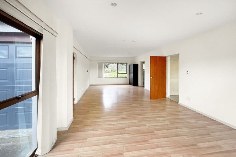 Photo of property in 21 Bristol Road, Whenuapai, Auckland, 0618