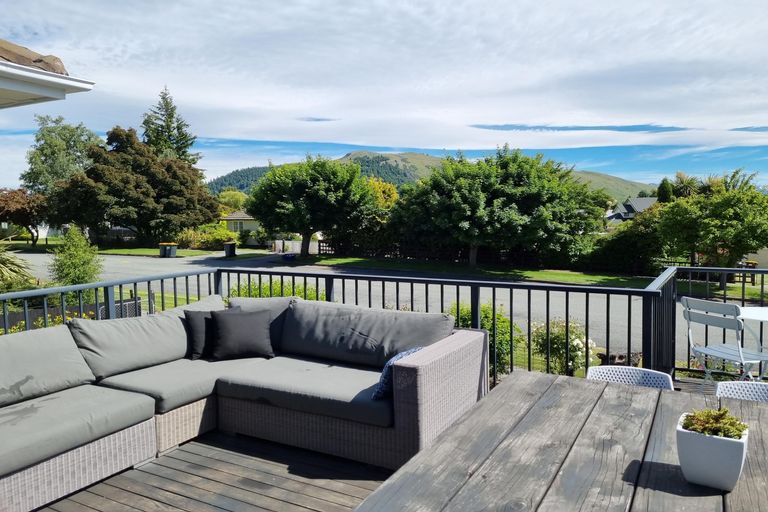 Photo of property in 34 Aorangi Crescent, Lake Tekapo, 7999