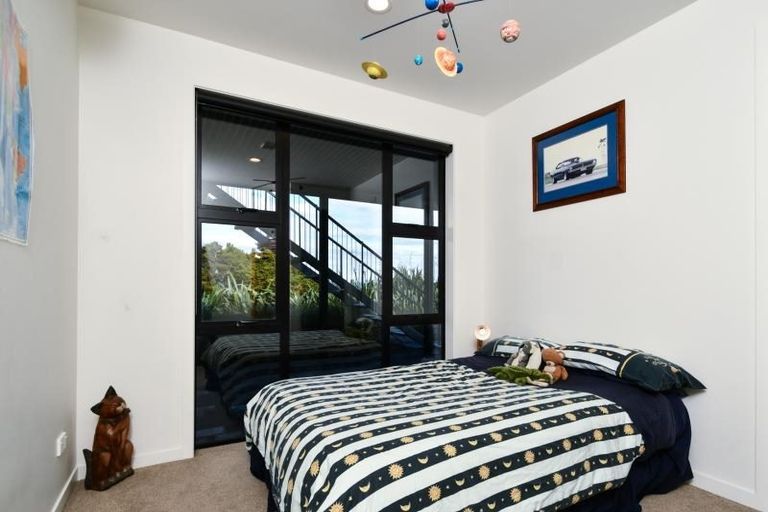 Photo of property in 911 Old North Road, Waimauku, 0882