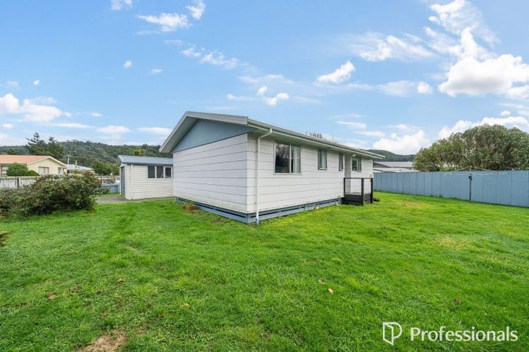 Photo of property in 14 Honey Street, Wainuiomata, Lower Hutt, 5014