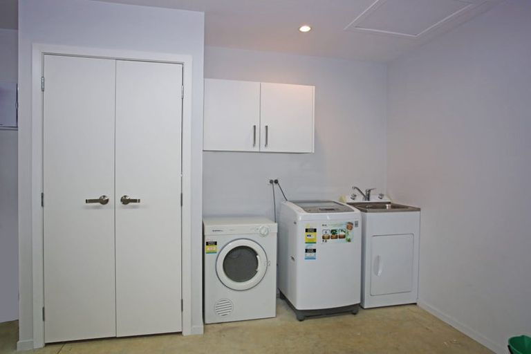 Photo of property in 8 Stockyard Crescent, Pukekohe, 2120