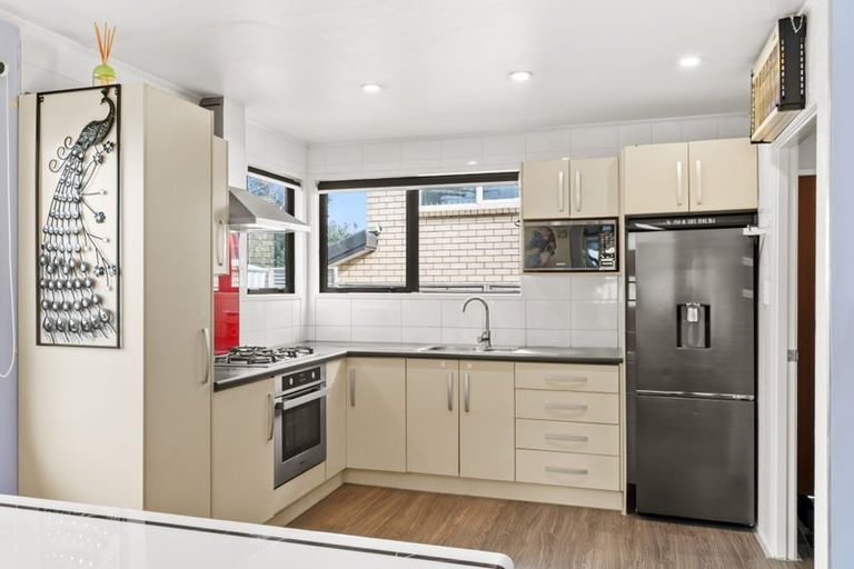 Photo of property in 97 Everglade Drive, Totara Heights, Auckland, 2105