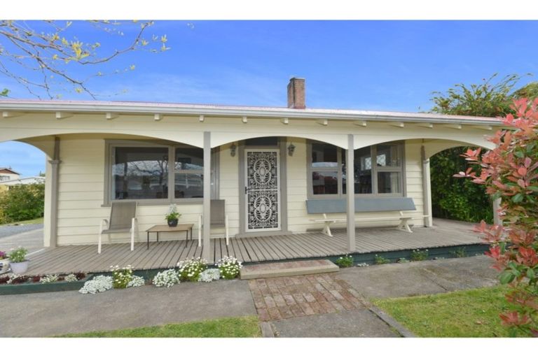 Photo of property in 69 King Street, Hikurangi, 0114