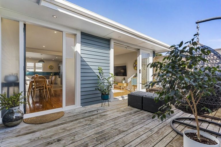 Photo of property in 10 Patons Road, Howick, Auckland, 2014