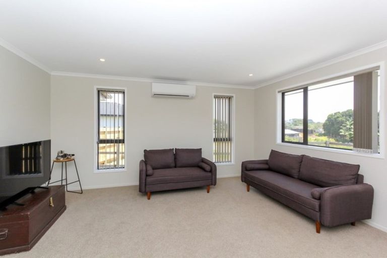 Photo of property in 48 Magnolia Drive, Westown, New Plymouth, 4310