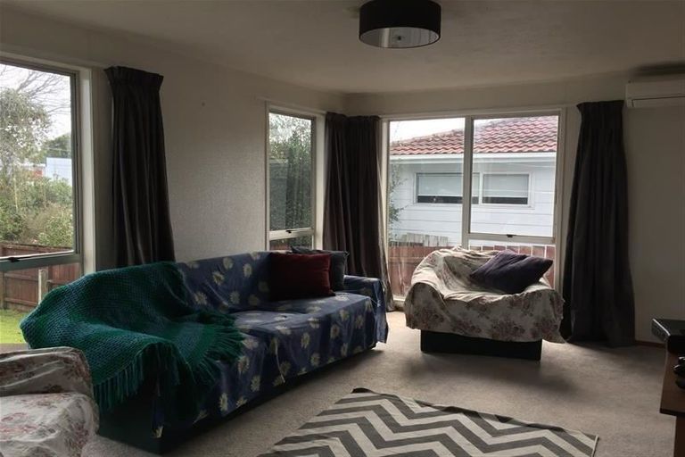 Photo of property in 363 Don Buck Road, Massey, Auckland, 0614