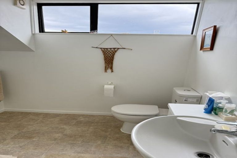 Photo of property in 17 Whitford Road, Howick, Auckland, 2014