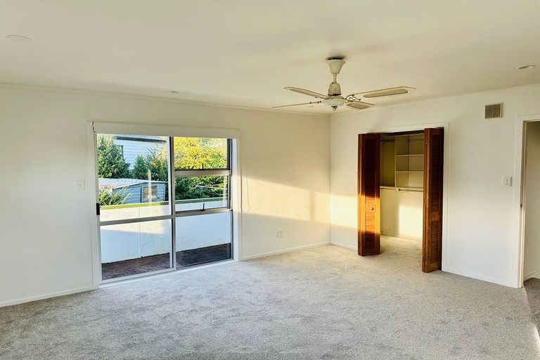 Photo of property in 10 Datura Place, Sunnynook, Auckland, 0620