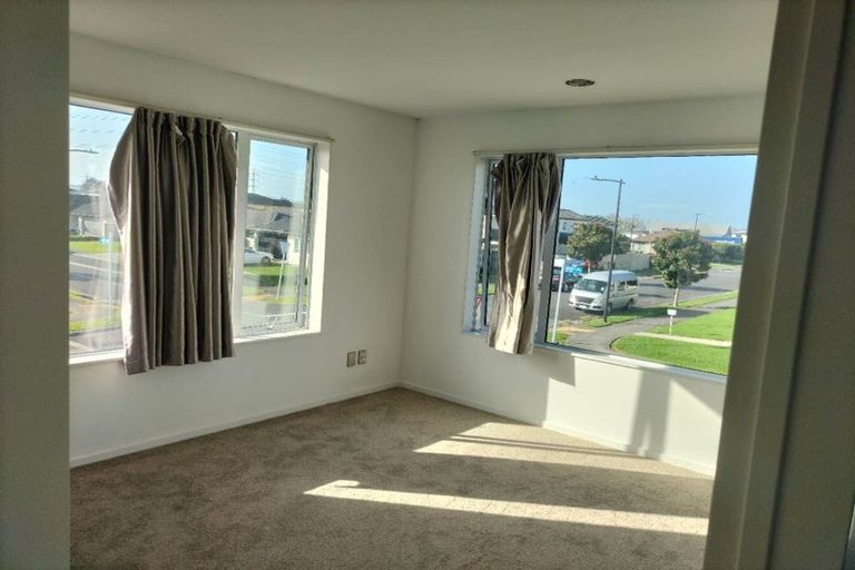 Photo of property in 10 Peerless Avenue, Takanini, 2112