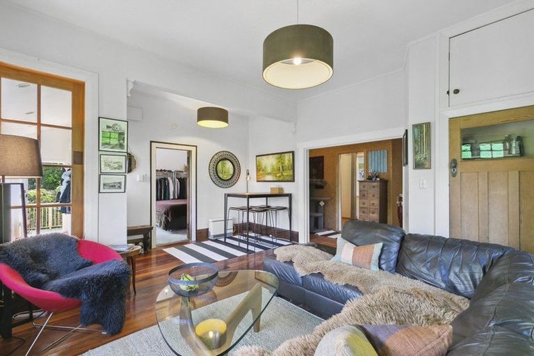 Photo of property in 6 Governor Road, Northland, Wellington, 6012