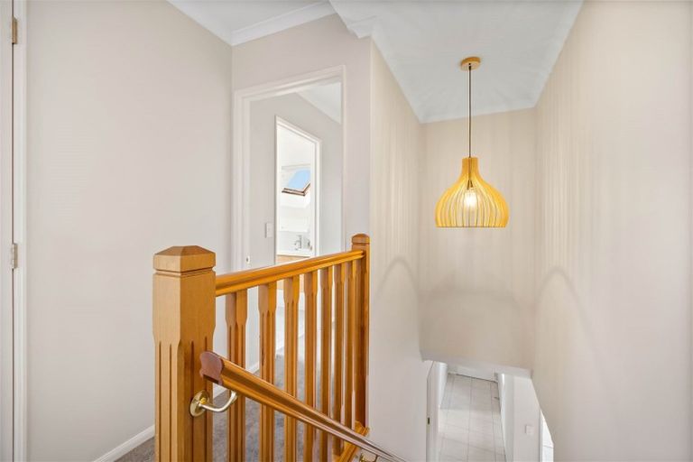 Photo of property in 43 Memorial Avenue, Ilam, Christchurch, 8053