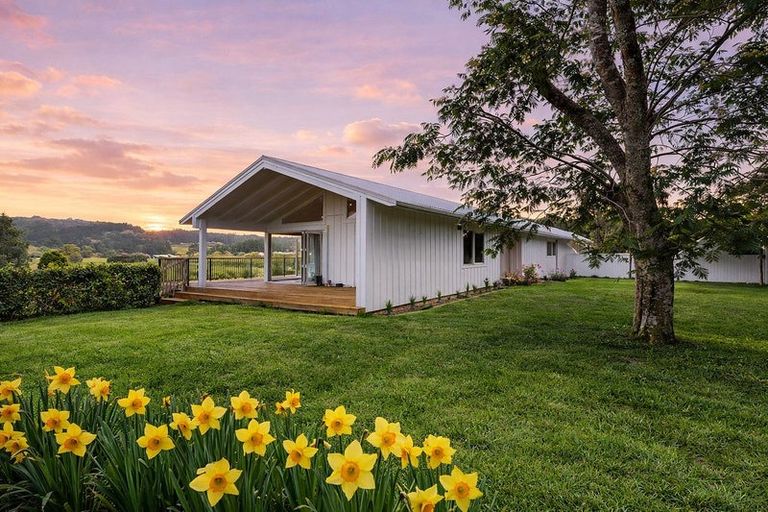 Photo of property in 170 Mullins Road, Ardmore, Papakura, 2582