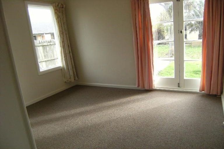 Photo of property in 117 Somerfield Street, Somerfield, Christchurch, 8024