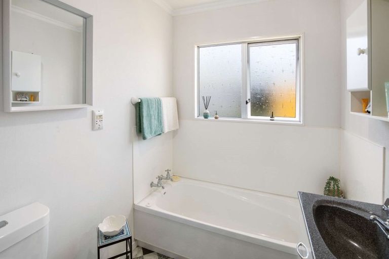 Photo of property in 60e Winchester Street, Levin, 5510