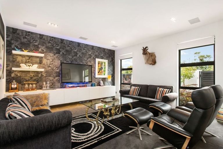 Photo of property in 2 Roa Road, Fendalton, Christchurch, 8041