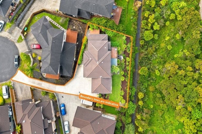 Photo of property in 13 Stubbs Place, Fairview Heights, Auckland, 0632