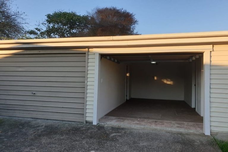 Photo of property in 26 Bowater Place, Manurewa, Auckland, 2102