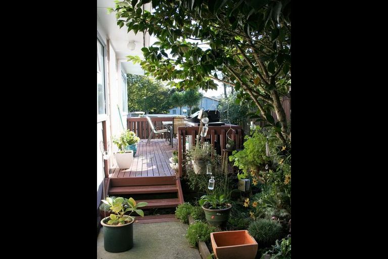 Photo of property in 1/78 Chilcott Road, Henderson, Auckland, 0612