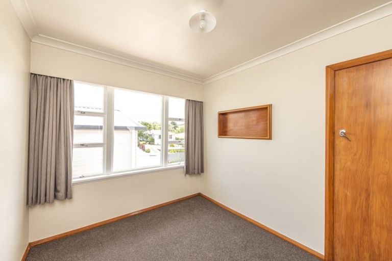 Photo of property in 6 Glenn Street, Castlecliff, Whanganui, 4501