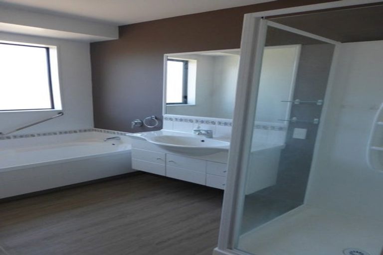 Photo of property in 35 Shearwater Drive, Woolston, Christchurch, 8023