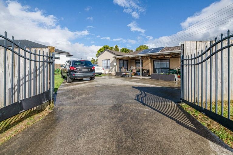 Photo of property in 74 Hetherington Road, Ranui, Auckland, 0612
