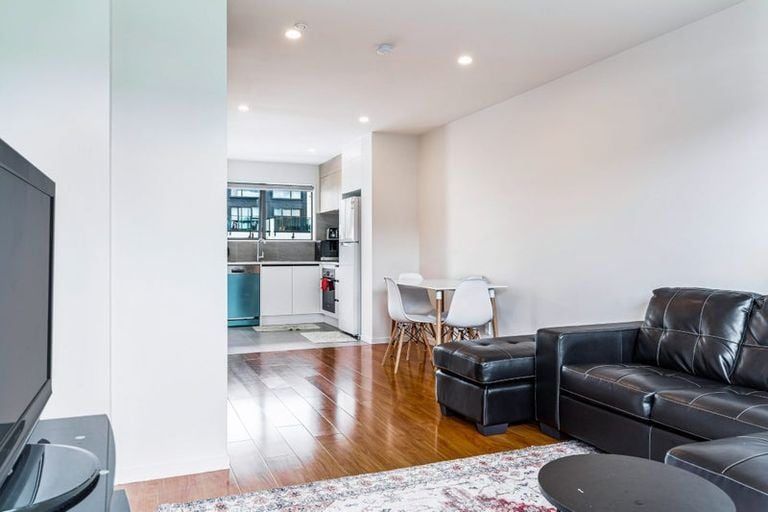 Photo of property in 17 Red Arches Road, Henderson, Auckland, 0610