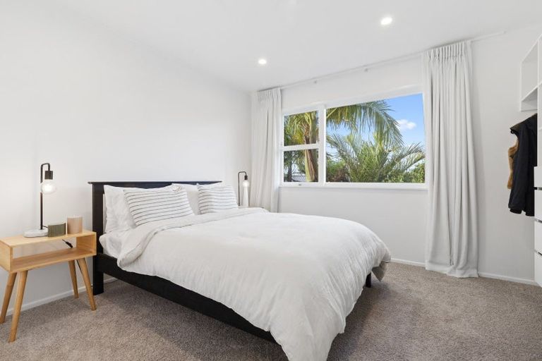 Photo of property in 25 Garden Terrace, Pukekohe, 2120