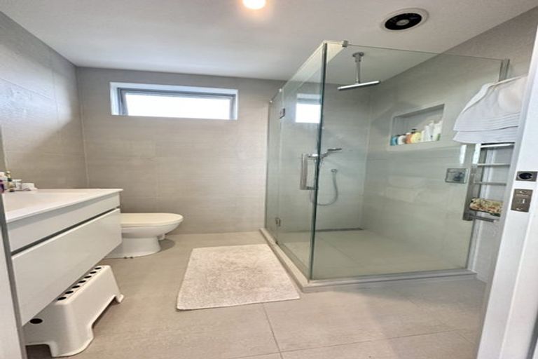 Photo of property in 68 Arran Road, Browns Bay, Auckland, 0630