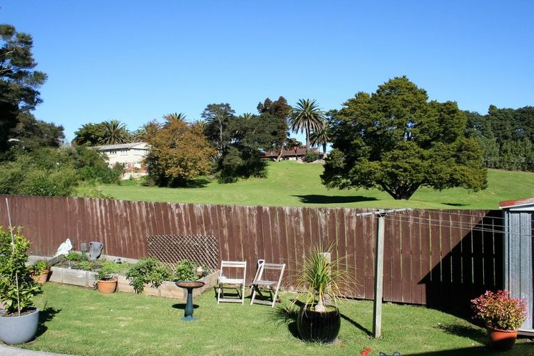 Photo of property in 1/78 Chilcott Road, Henderson, Auckland, 0612