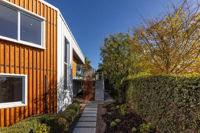 Photo of property in 1 Overdale Drive, Cashmere, Christchurch, 8022