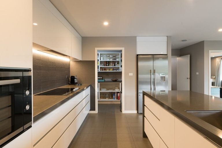 Photo of property in 8 Penetaka Heights, Pyes Pa, Tauranga, 3112