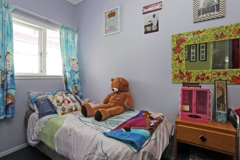 Photo of property in 1012 Heretaunga Street East, Parkvale, Hastings, 4122