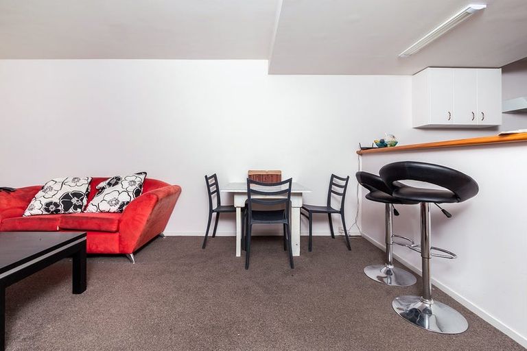 Photo of property in 3/6 Sarsfield Street, Herne Bay, Auckland, 1011