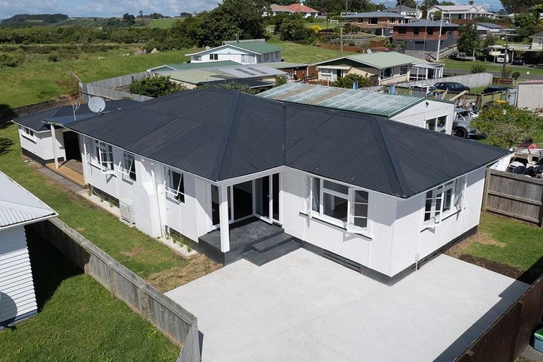 Photo of property in 3a Grey Street, Waitara, 4320