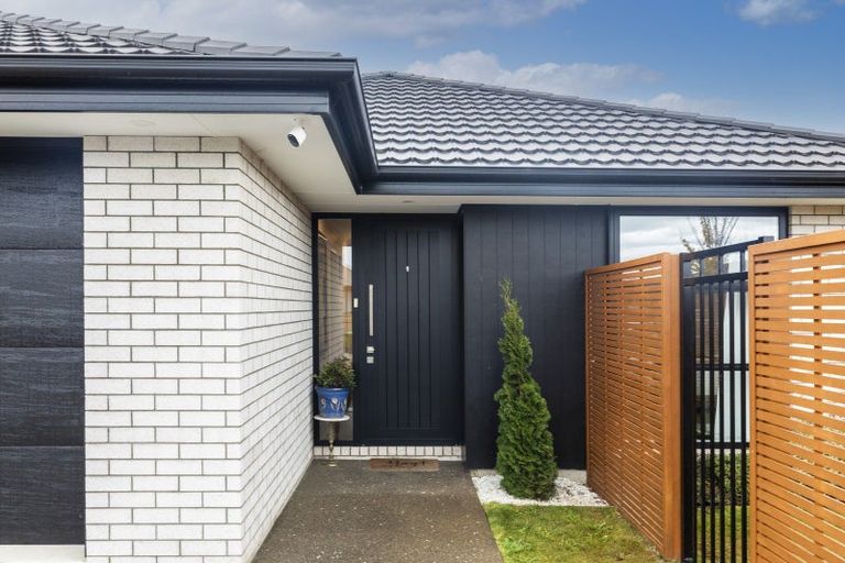 Photo of property in 30 Quinn Crescent, Woodend, 7610