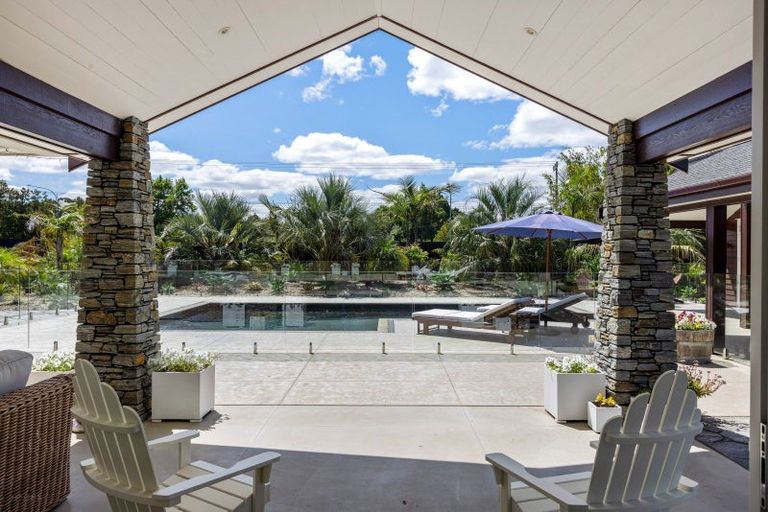 Photo of property in 8a Jelas Drive, Riverhead, 0820